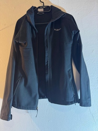 Schwarze softshell jacke von - schwarze,